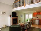 фото отеля Country Garden Inn Rowley