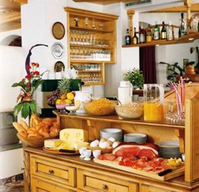 фото отеля Hotel Pension Margit Finkenberg
