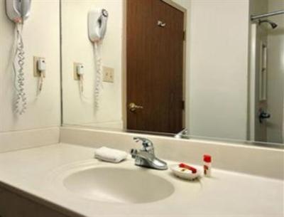 фото отеля Super 8 Hazard