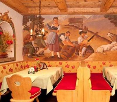 фото отеля Alpengasthof Groblalm Mittenwald