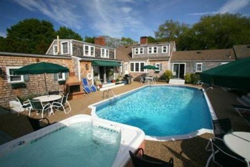 фото отеля Lamb and Lion Inn Barnstable