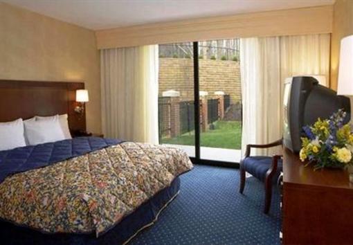 фото отеля Courtyard by Marriott Newark - University of Delaware