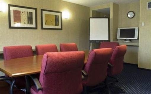 фото отеля Courtyard by Marriott Newark - University of Delaware