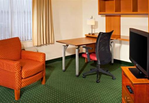 фото отеля Towneplace Suites Cleveland Westlake