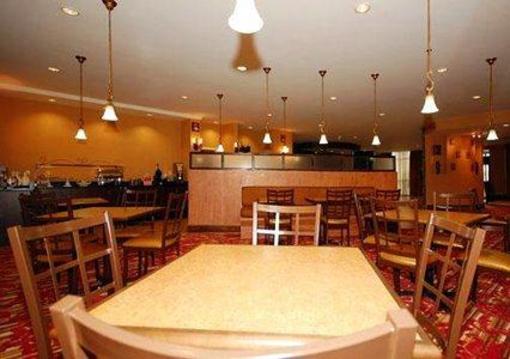 фото отеля Comfort Suites Byron
