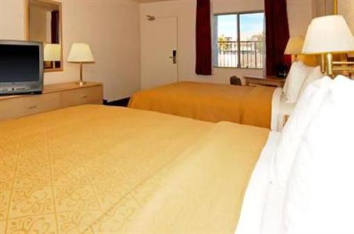 фото отеля Super 8 Motel Quartzsite