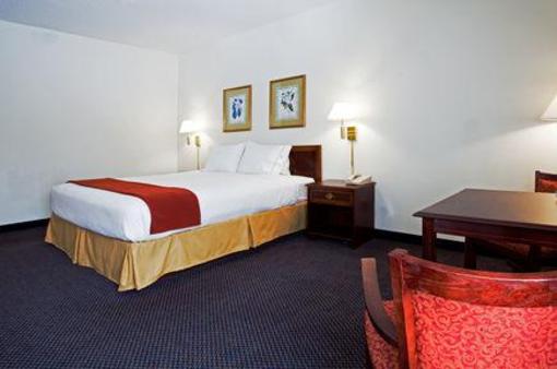 фото отеля Holiday Inn Express Hillsborough Durham Area
