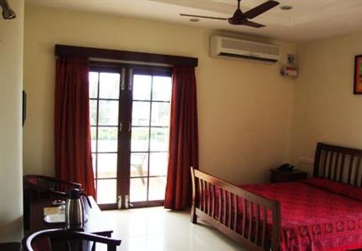 фото отеля Executive Inn Puducherry