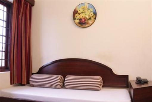 фото отеля Executive Inn Puducherry