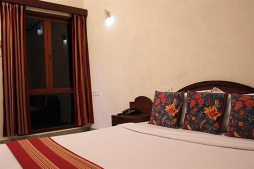 фото отеля Executive Inn Puducherry