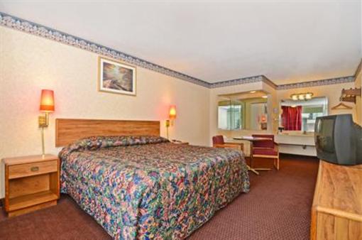 фото отеля Americas Best Value Inn Carneys Point Wilmington