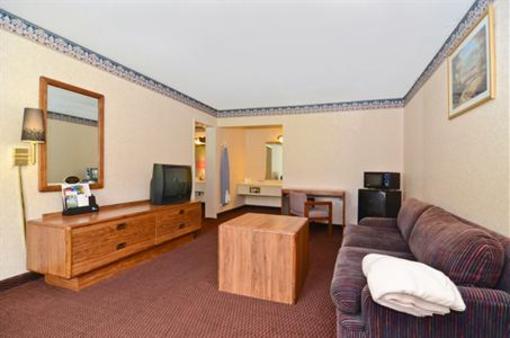 фото отеля Americas Best Value Inn Carneys Point Wilmington