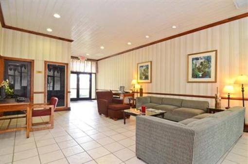фото отеля Americas Best Value Inn Carneys Point Wilmington