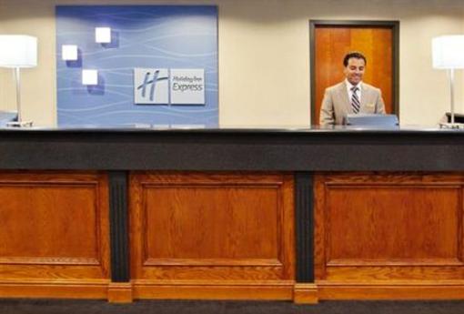 фото отеля Holiday Inn Express Hotel & Suites Belleville (Michigan)
