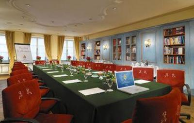 фото отеля Goldener Hirsch Hotel Salzburg