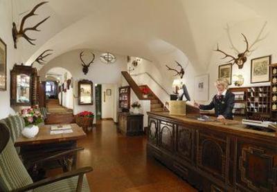 фото отеля Goldener Hirsch Hotel Salzburg