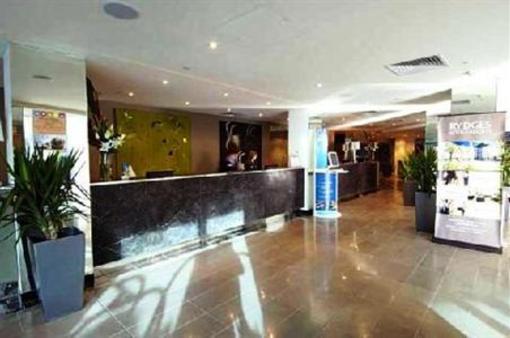 фото отеля Rydges Bell City Hotel & Residences