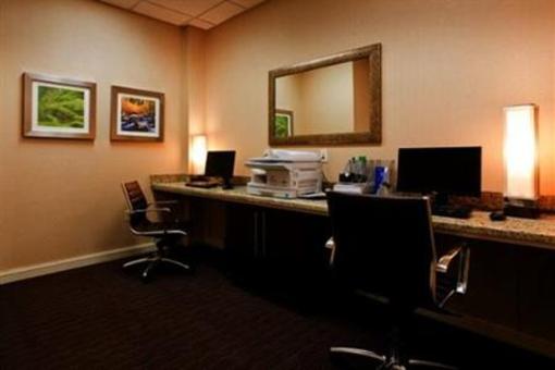 фото отеля Holiday Inn Colorado Springs (Airport)