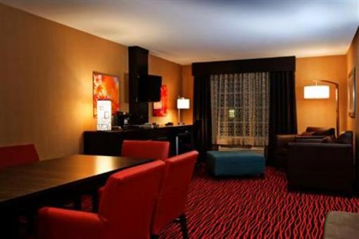 фото отеля Holiday Inn Colorado Springs (Airport)
