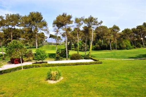 фото отеля Domaine de l'Albatros Mouans Sartoux