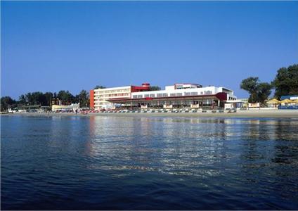 фото отеля Golden Tulip Mamaia