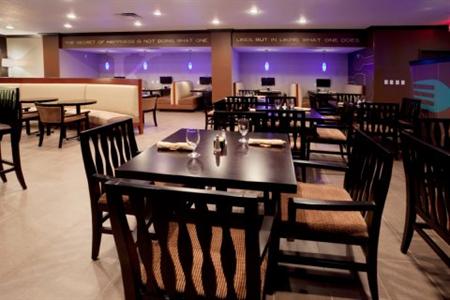фото отеля Holiday Inn San Antonio North-Hill Country