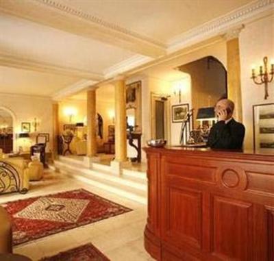 фото отеля Hotel du Rond-Point des Champs-Elysees