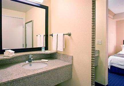 фото отеля SpringHill Suites Bakersfield