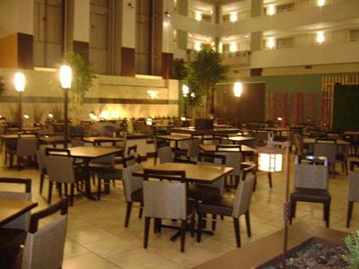 фото отеля Embassy Suites Detroit Southfield