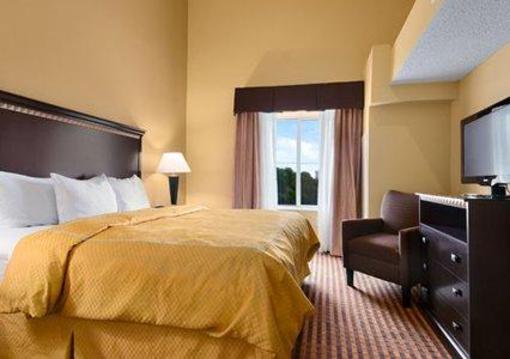 фото отеля Comfort Suites DFW Airport