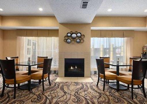 фото отеля Comfort Suites DFW Airport