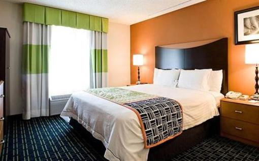 фото отеля Fairfield Inn & Suites - Hayward