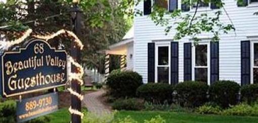 фото отеля Beautiful Valley Guesthouse Scottsville (New York)