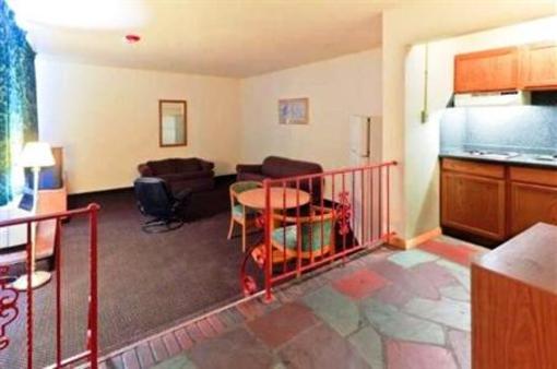 фото отеля Budget Inn And Suites Mount Ephraim