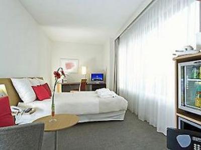фото отеля Novotel Paris Rueil Malmaison