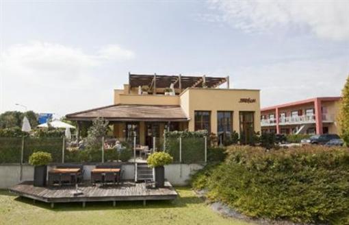 фото отеля Babylon Hotel Heerhugowaard