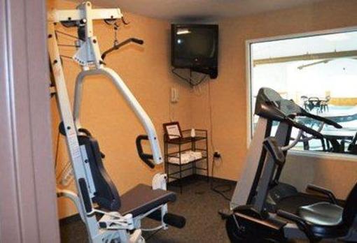 фото отеля Centerstone Inn & Suites Maquoketa