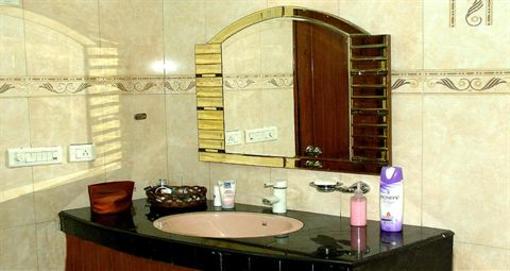 фото отеля Hotel Drive Inn Ghaziabad