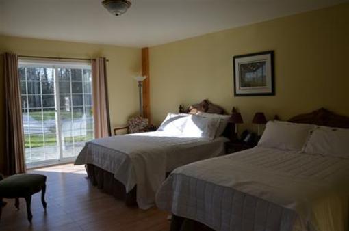 фото отеля Timber House Country Inn & Resort