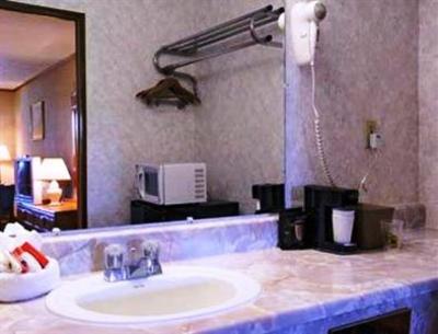 фото отеля American Inn Hurricane (West Virginia)