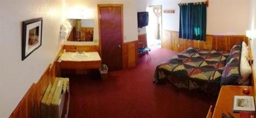фото отеля Cooke City Motel