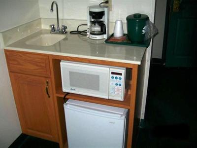 фото отеля Norwood Inn And Suites