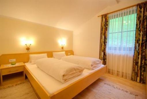 фото отеля Ferienhof Stockl Apartments Finkenberg