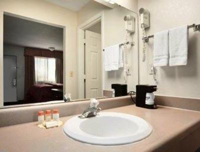 фото отеля Days Inn Ottawa
