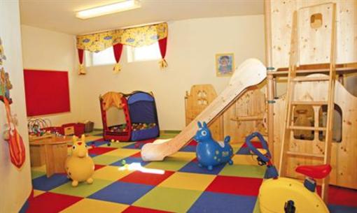 фото отеля Crystls Aparthotel Flachau