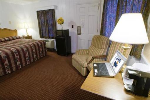 фото отеля Americas Best Value Inn Hancock (Maryland)