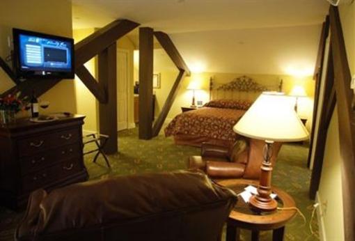 фото отеля Normandy Farm Hotel & Conference Center