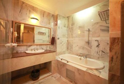 фото отеля New Pacific Hotel