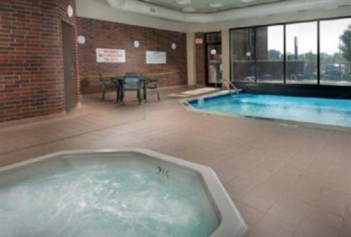 фото отеля Drury Inn Poplar Bluff