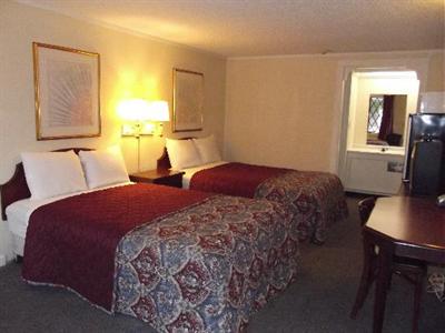 фото отеля Knights Inn Cleveland Macedonia